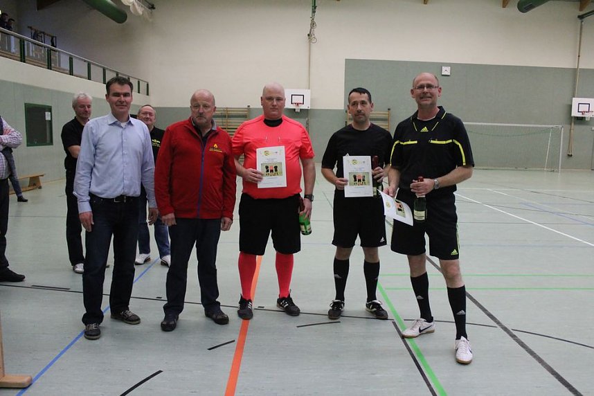 Cup-Verteidiger wurde gefordert