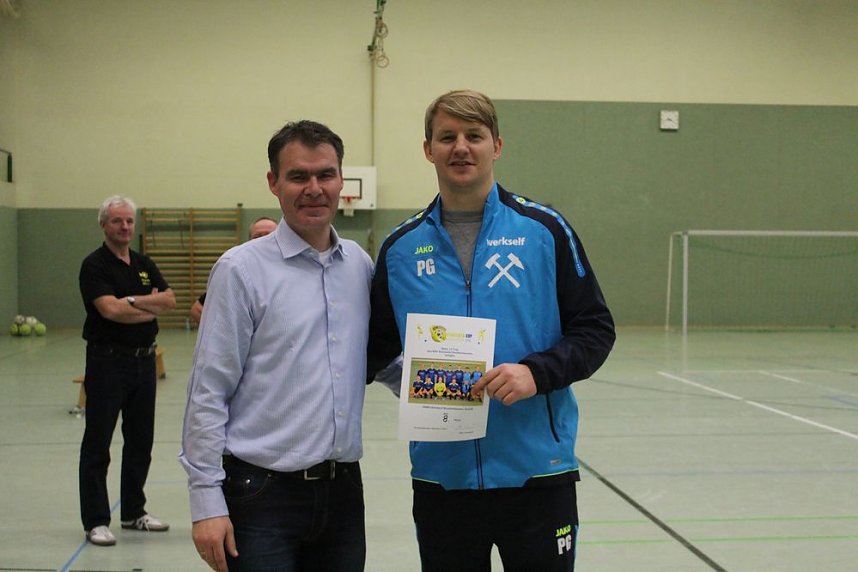 Cup-Verteidiger wurde gefordert