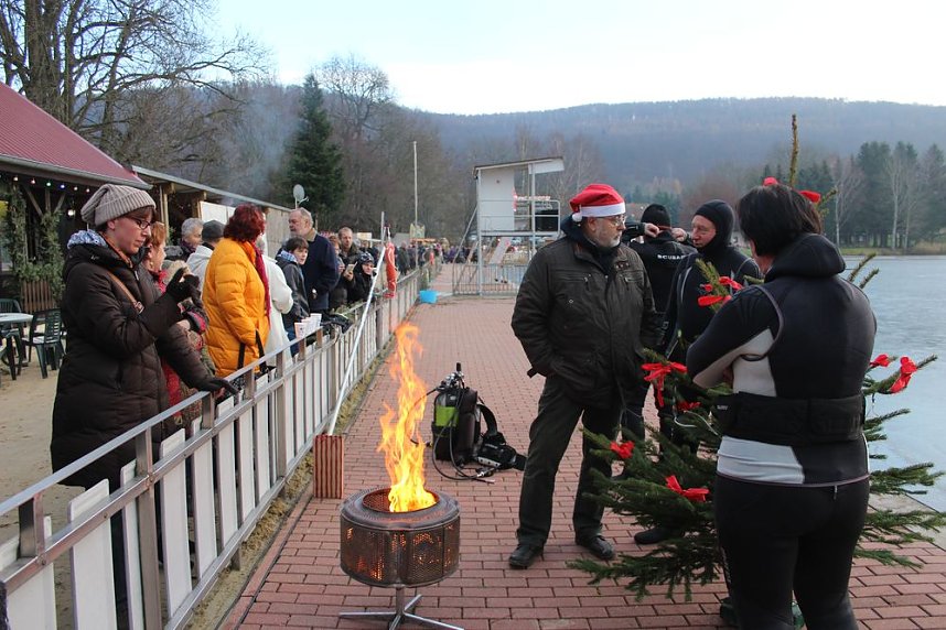 4. Weihnachtsmarkt am Bebraer Teich