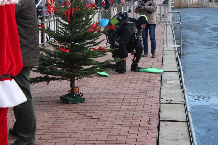 4. Weihnachtsmarkt am Bebraer Teich
