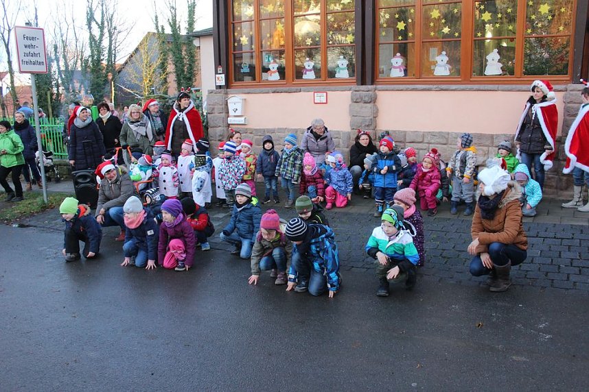 Weihnachtsmarkt an der Kindervilla