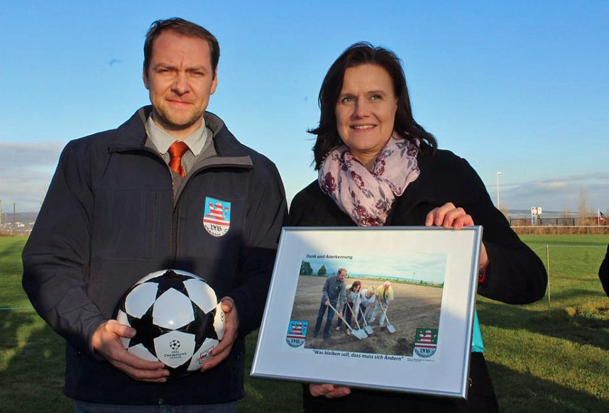 Sportplatz Oldisleben &uuml;bergeben