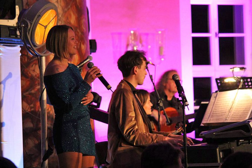 Stehende Ovationen im Achteckhaus