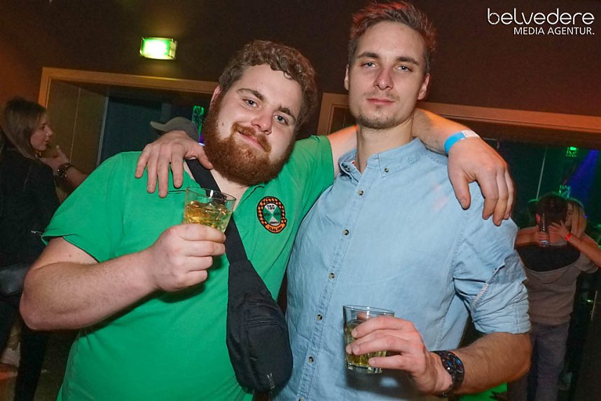 Party im Jugendclubhaus