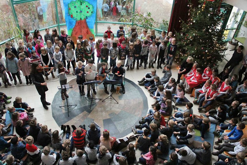 Weihnachtslieder in der Talstra&szlig;e