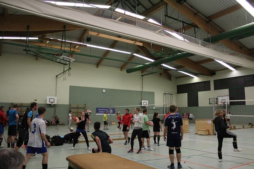 Volleyballturnier mit Rekordbeteiligung gestartet