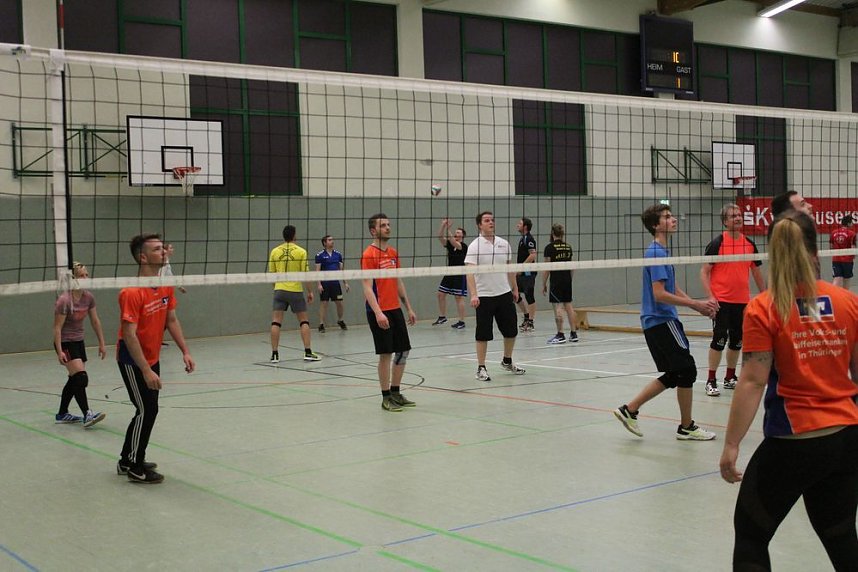 Volleyballturnier mit Rekordbeteiligung gestartet