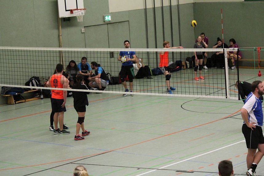 Volleyballturnier mit Rekordbeteiligung gestartet