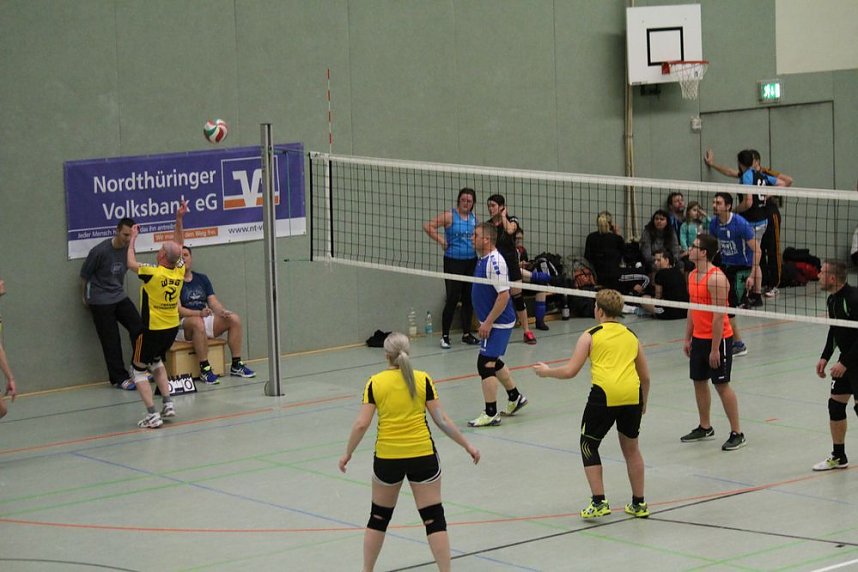 Volleyballturnier mit Rekordbeteiligung gestartet