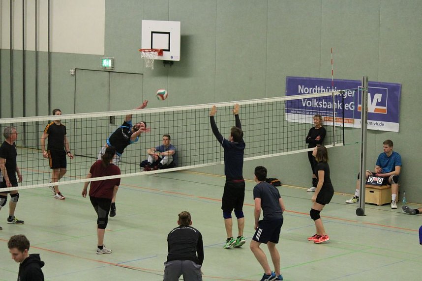 Volleyballturnier mit Rekordbeteiligung gestartet