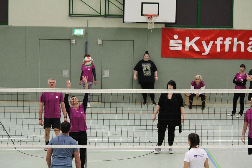 Volleyballturnier mit Rekordbeteiligung gestartet