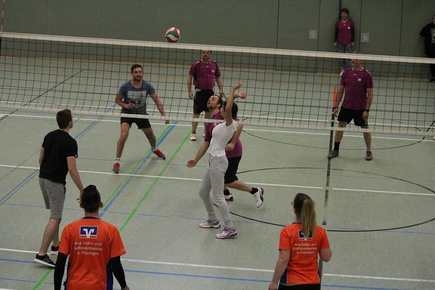 Volleyballturnier mit Rekordbeteiligung gestartet