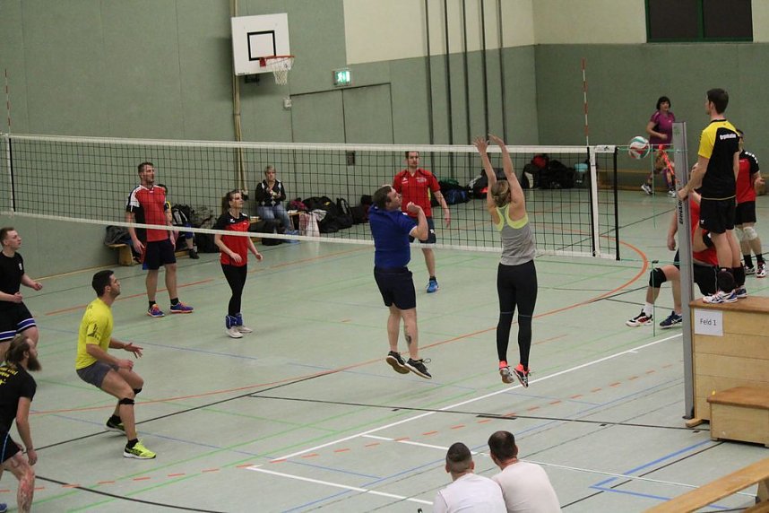 Volleyballturnier mit Rekordbeteiligung gestartet
