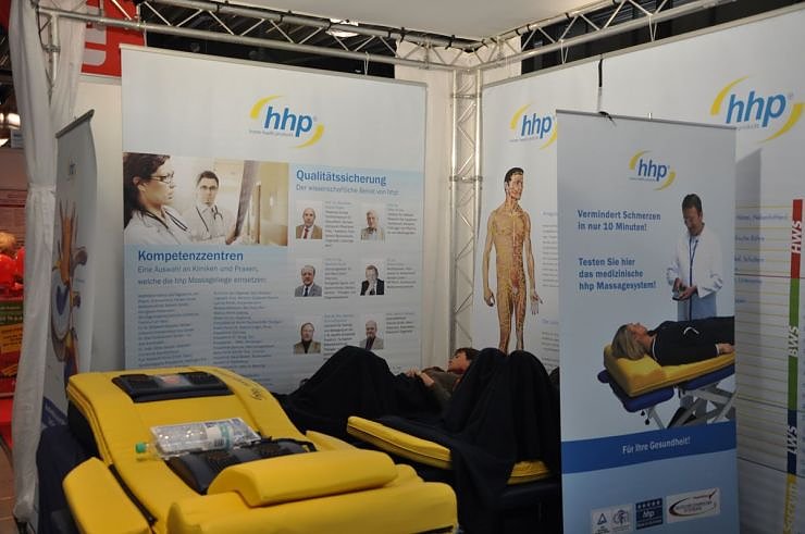 Messe im Autohaus Peter