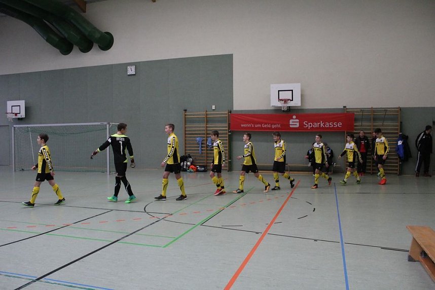 Stark besetzter 5. Allianz-Hallencup begonnen