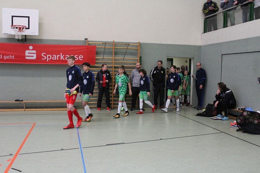 Stark besetzter 5. Allianz-Hallencup begonnen