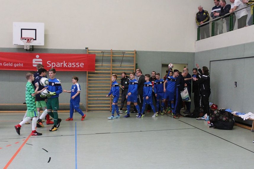 Stark besetzter 5. Allianz-Hallencup begonnen