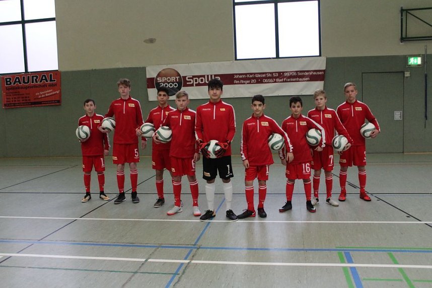 Stark besetzter 5. Allianz-Hallencup begonnen