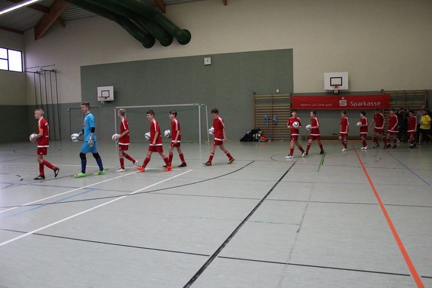 Stark besetzter 5. Allianz-Hallencup begonnen