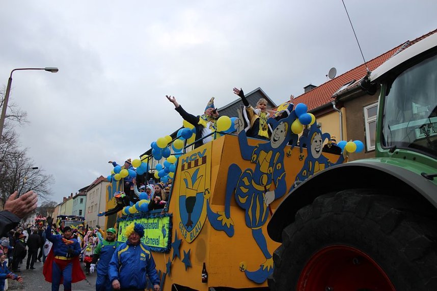 Rosenmontagsumzug in Sondershausen (1)