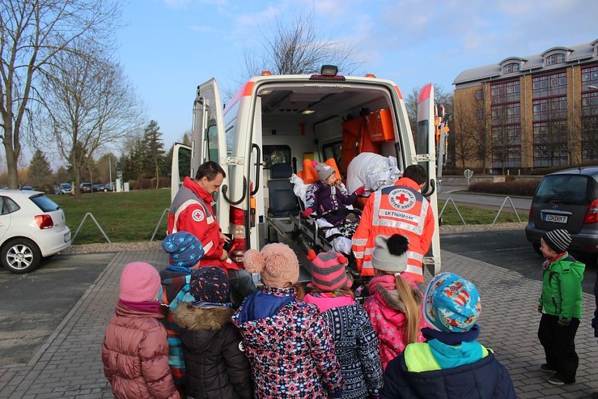 Erste Hilfe &Uuml;bung f&uuml;r Kindergartenkinder