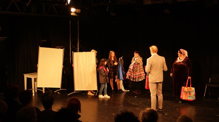 Tanztheater zum Weltfrauentag