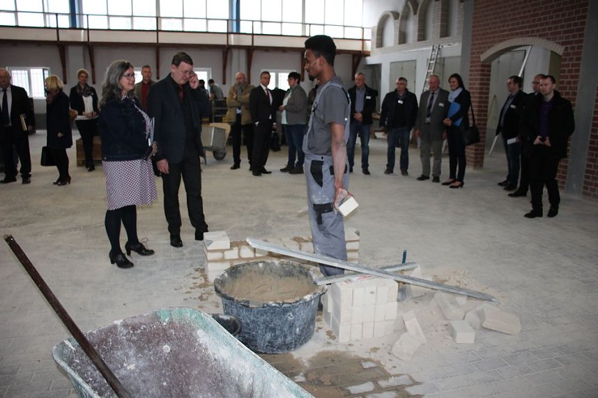 Umsetzung des Landesprogramms "Arbeit f&uuml;r Th&uuml;ringen (LAT)