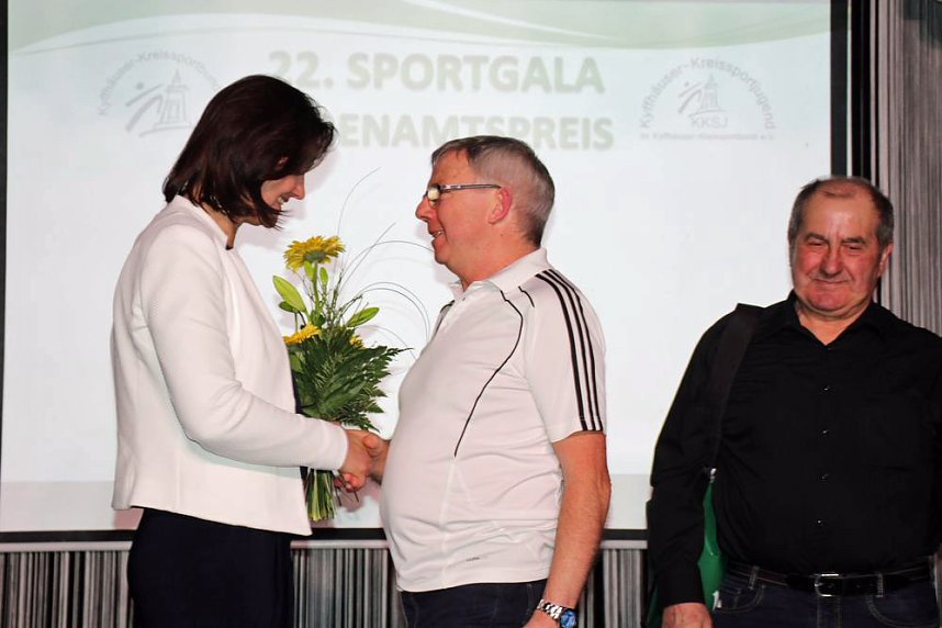 Schauprogramm, Ehrenamtspreise und mehr bei Sportgala