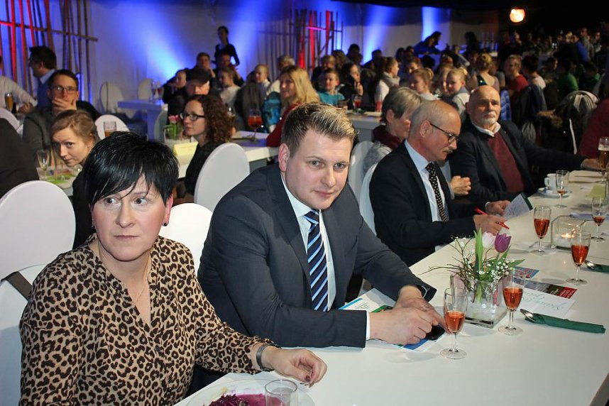 Schauprogramm, Ehrenamtspreise und mehr bei Sportgala