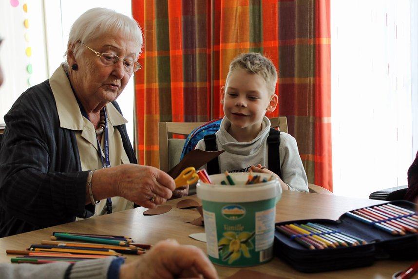 Stups, der kleine Osterhase braucht Hilfe,...