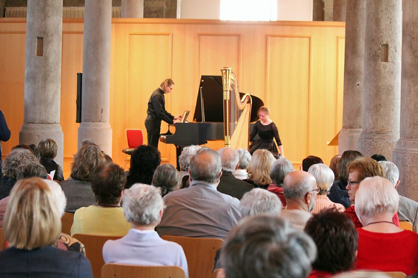 Harfenkl&auml;nge im Marstall