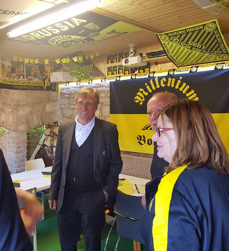 Ein "Held " zu Gast bei Freunden