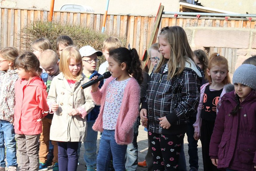 Hurra, wir spielen in der sanierten Kita