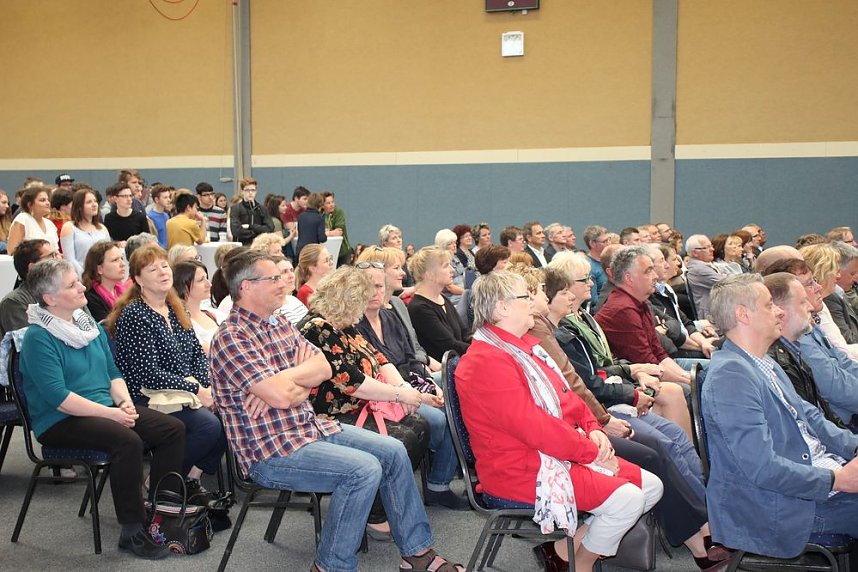 Feierliches Richtfest am Kyffh&auml;usergymnasium