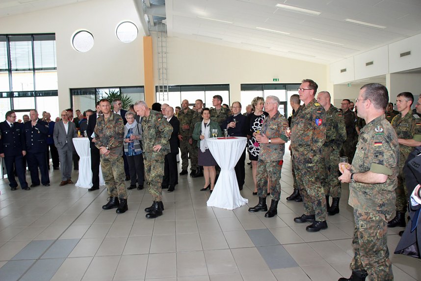 Aus der Region verabschiedet und empfangen