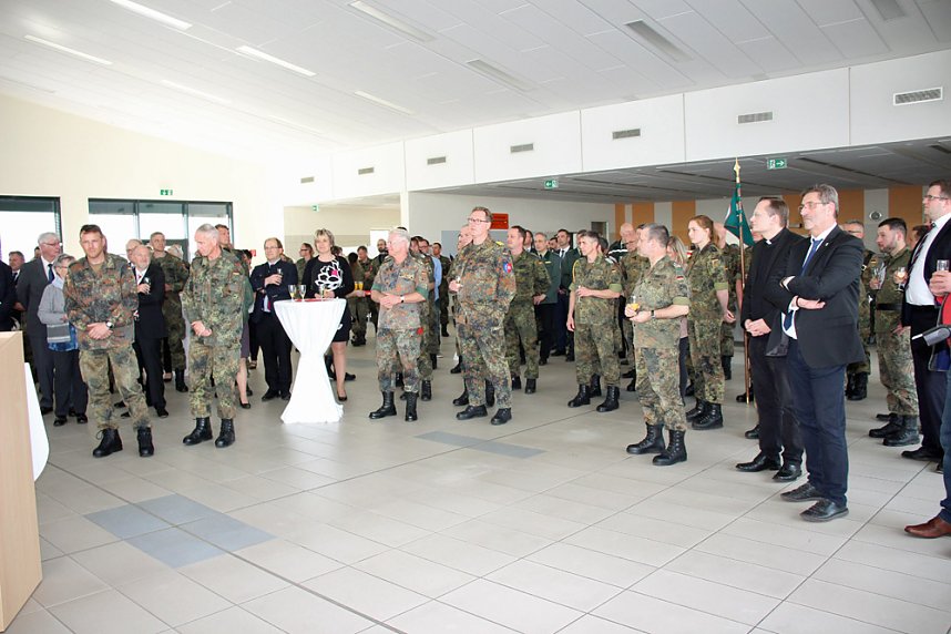 Aus der Region verabschiedet und empfangen