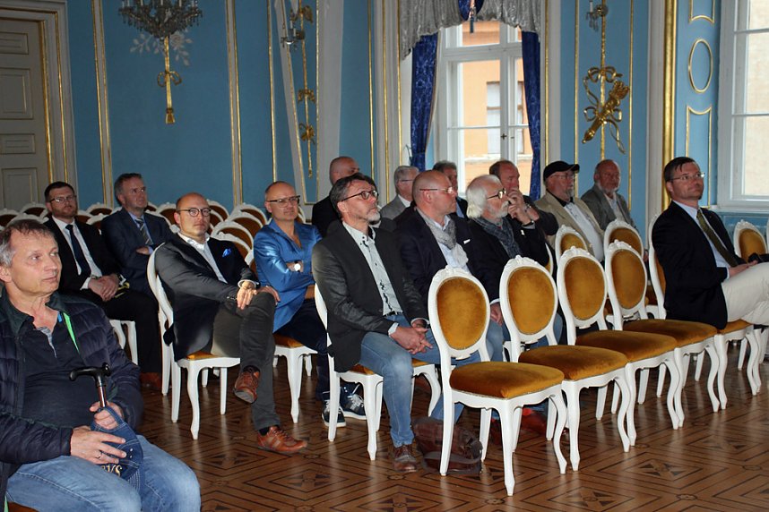 Restaurierte St&uuml;hle wieder im Schlossmuseum