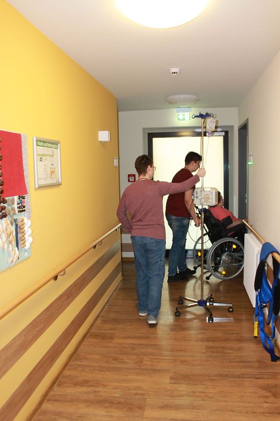 Im Pflegeberuf geschnuppert