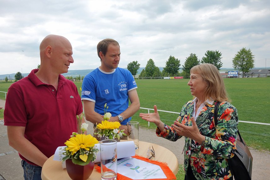 400 Euro an VfB Oldisleben &uuml;bergeben