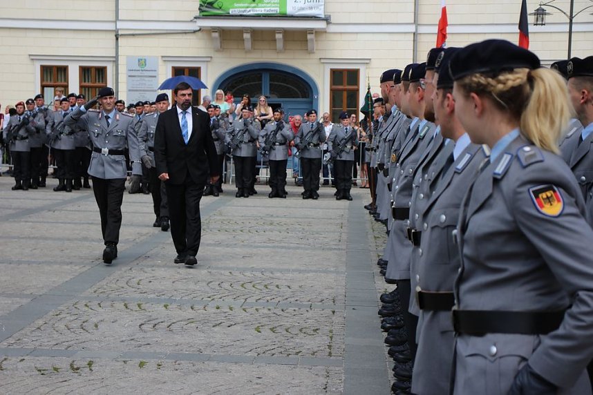 Wieder Soldatinnen und Soldaten vereidigt
