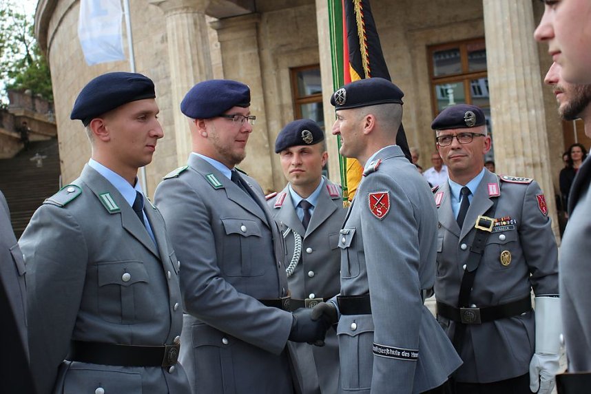 Wieder Soldatinnen und Soldaten vereidigt
