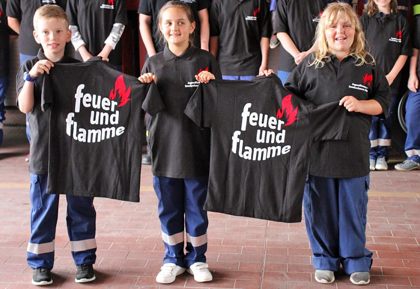 Feuer und Flamme f&uuml;r die Jugendfeuerwehr