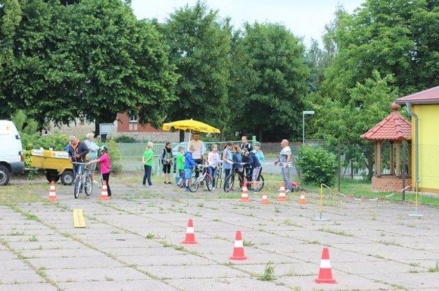 Jugendrotkreuz Sondershausen misst sich bei seinem Jahresh&ouml;hepunkt in Immenrode !