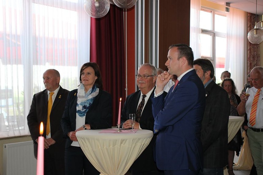 Mit Gru&szlig; aus der Heimat