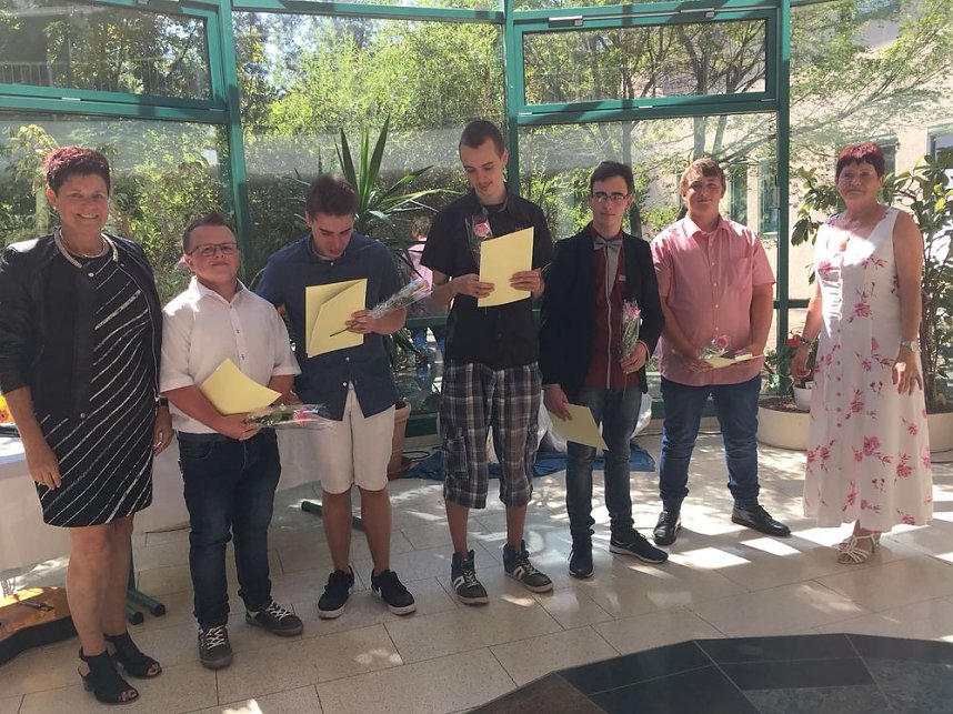 Es ist Zeit zu geh'n,...