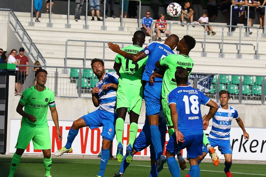 Wacker testete gegen Bundesligist in Hannover