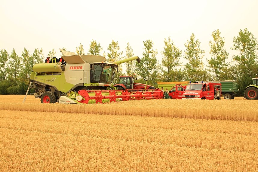 Erntefahrzeug berannte