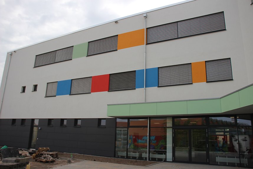 Gemeinschaftsschule in Greu&szlig;en &uuml;bergeben