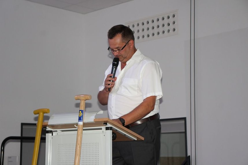 Gemeinschaftsschule in Greu&szlig;en &uuml;bergeben