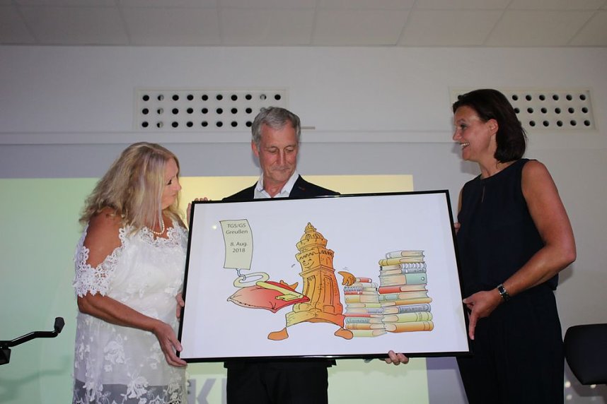 Gemeinschaftsschule in Greu&szlig;en &uuml;bergeben